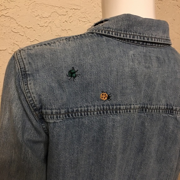 Lucky Brand 🐞 Denim Boyfriend Shirt w/Embroidery Sz S - Picture 12 of 16